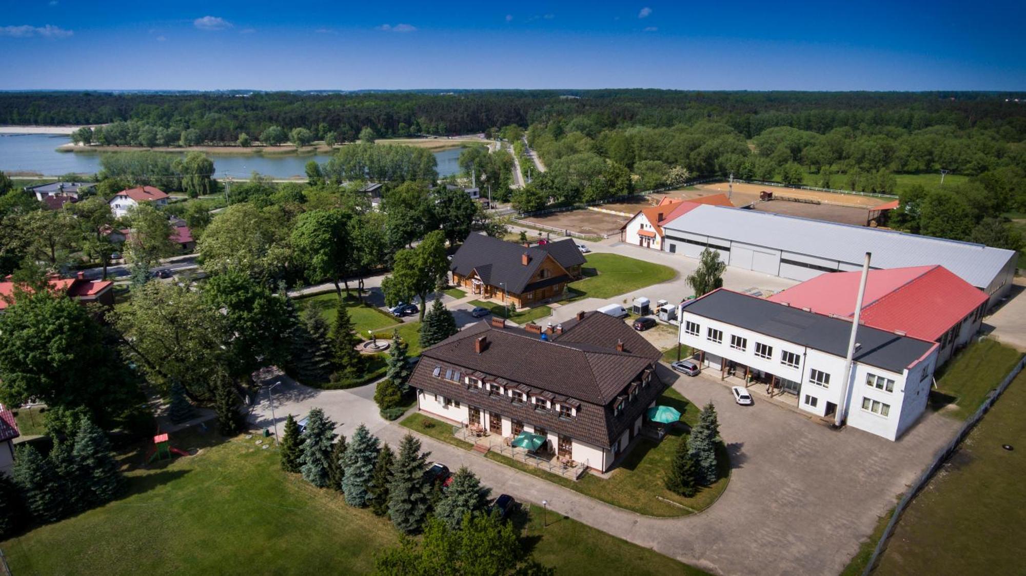 Hotel I Restauracja Borowianka Ostrów Wielkopolski Εξωτερικό φωτογραφία