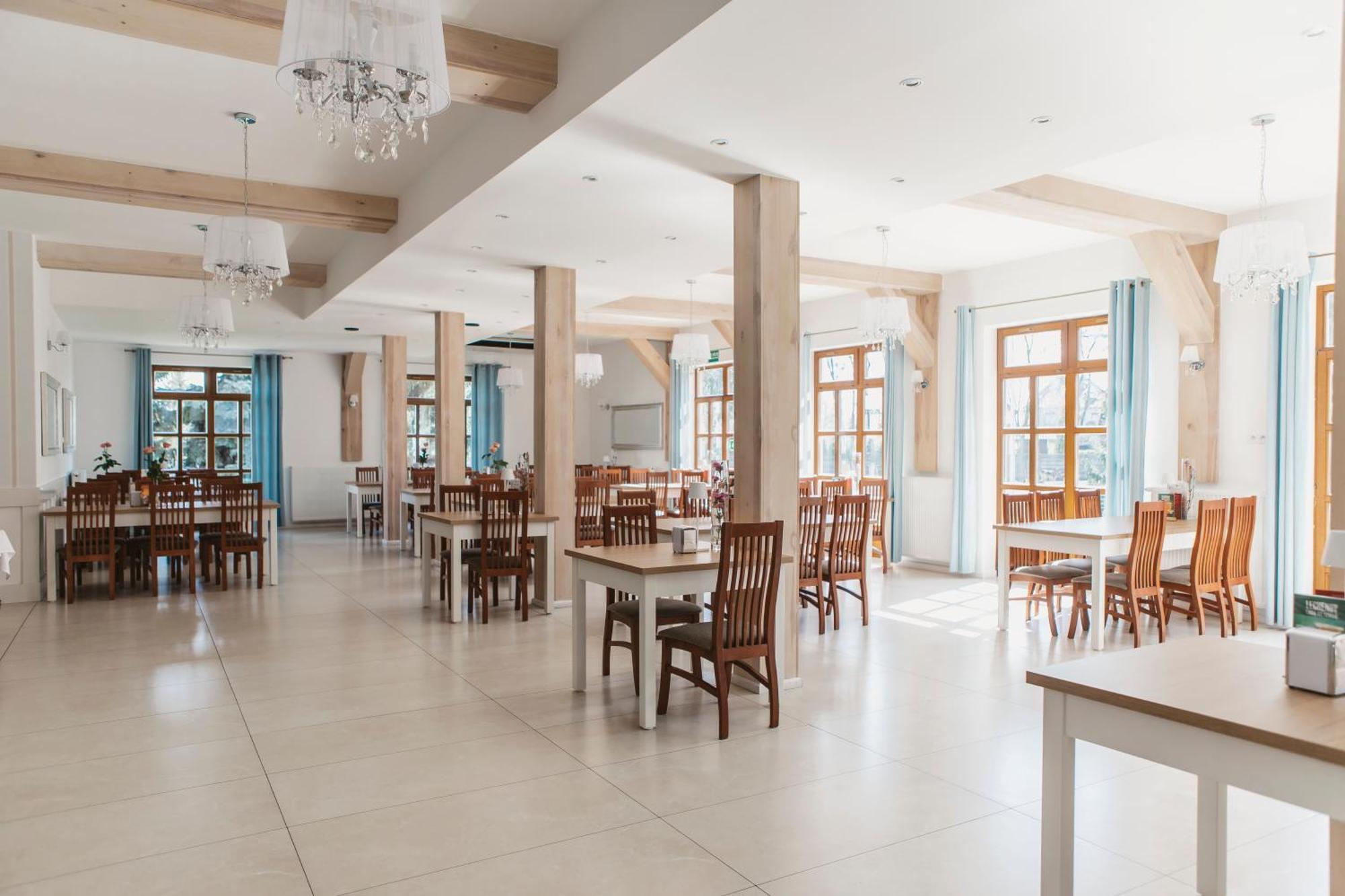 Hotel I Restauracja Borowianka Ostrów Wielkopolski Εξωτερικό φωτογραφία