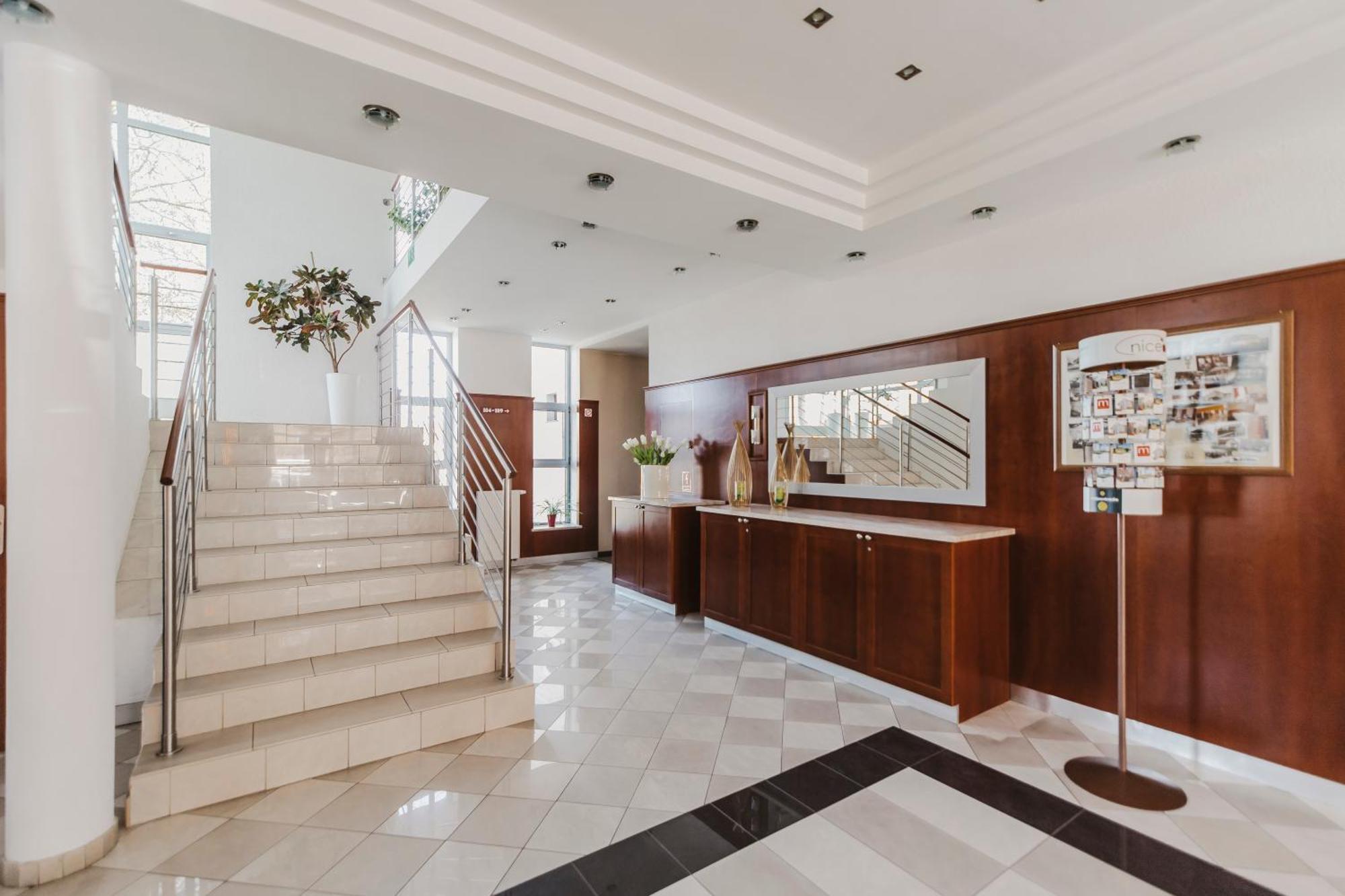 Hotel I Restauracja Borowianka Ostrów Wielkopolski Εξωτερικό φωτογραφία