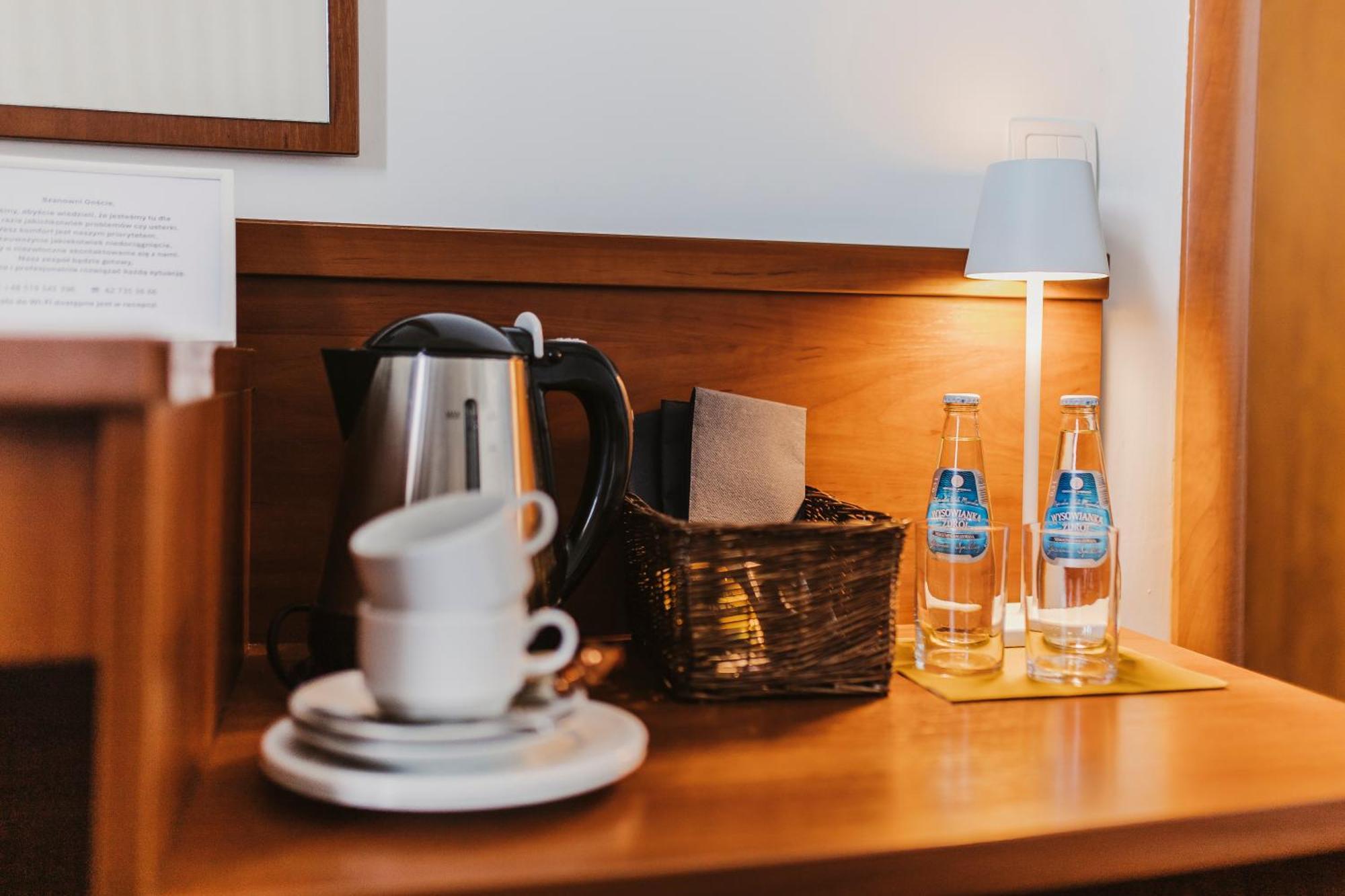Hotel I Restauracja Borowianka Ostrów Wielkopolski Εξωτερικό φωτογραφία