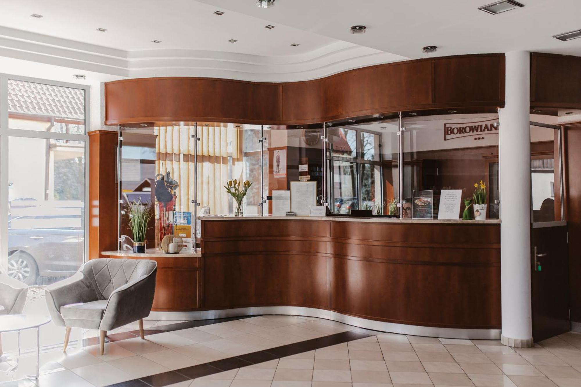 Hotel I Restauracja Borowianka Ostrów Wielkopolski Εξωτερικό φωτογραφία