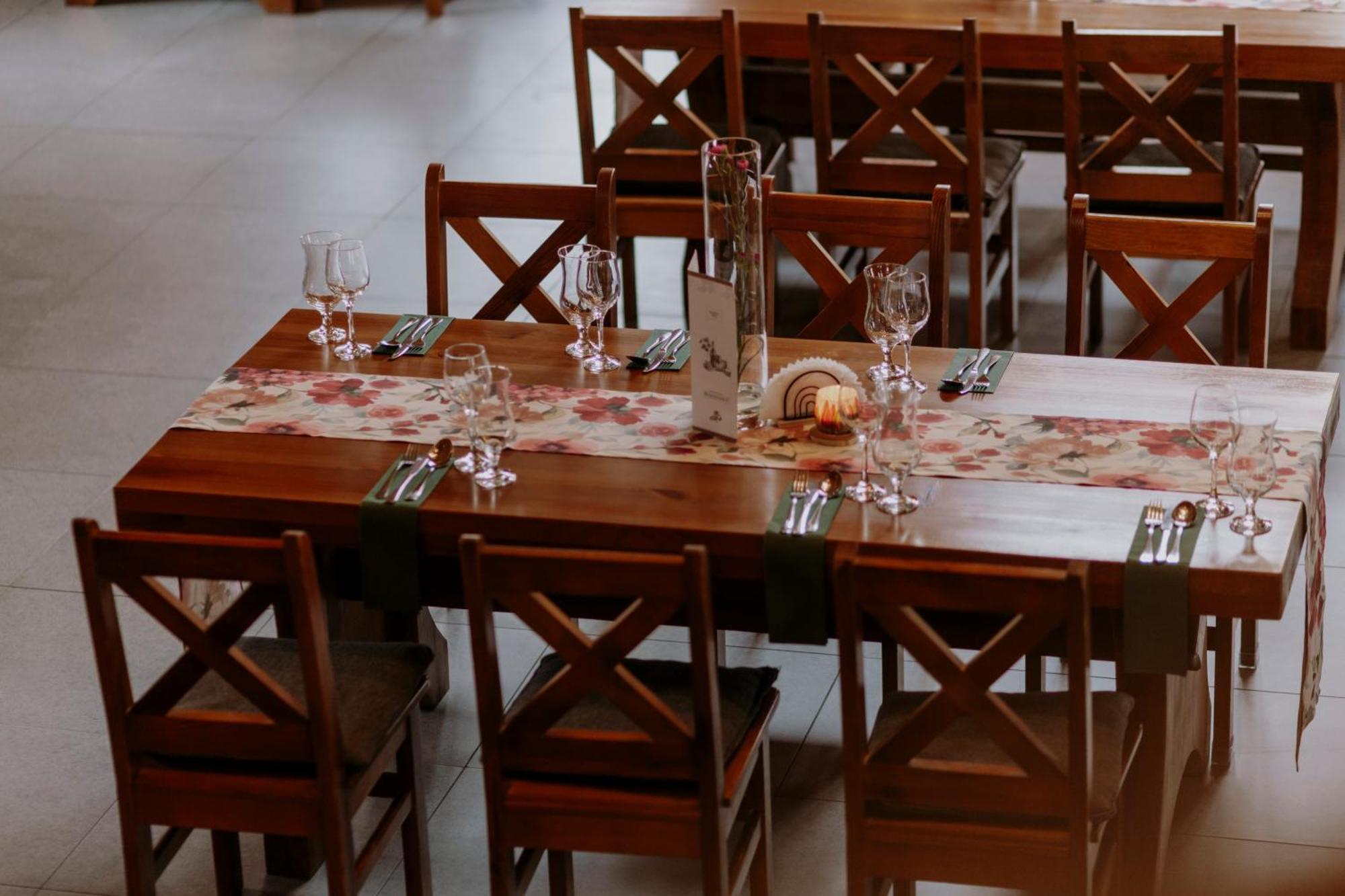 Hotel I Restauracja Borowianka Ostrów Wielkopolski Εξωτερικό φωτογραφία