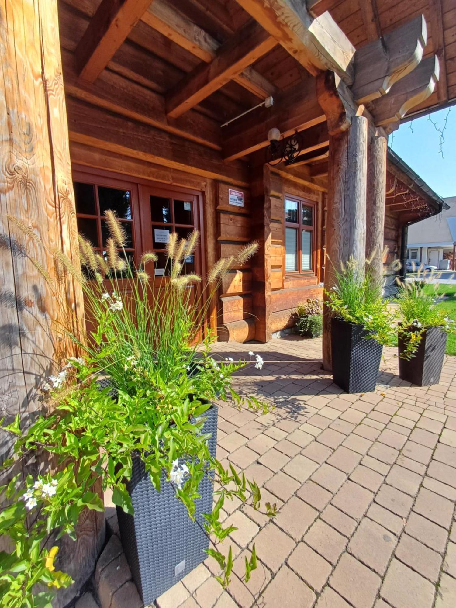 Hotel I Restauracja Borowianka Ostrów Wielkopolski Εξωτερικό φωτογραφία