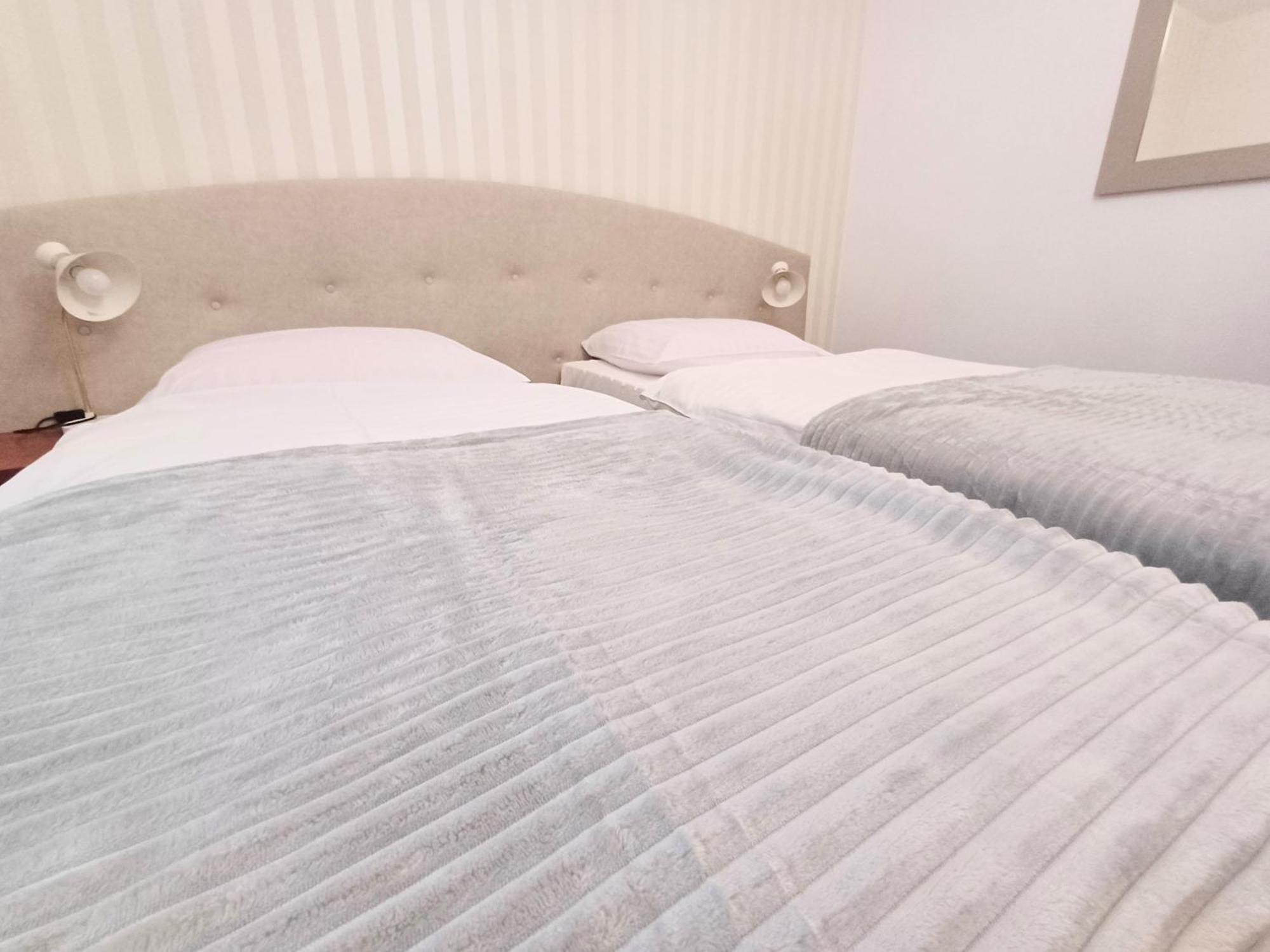 Hotel I Restauracja Borowianka Ostrów Wielkopolski Εξωτερικό φωτογραφία