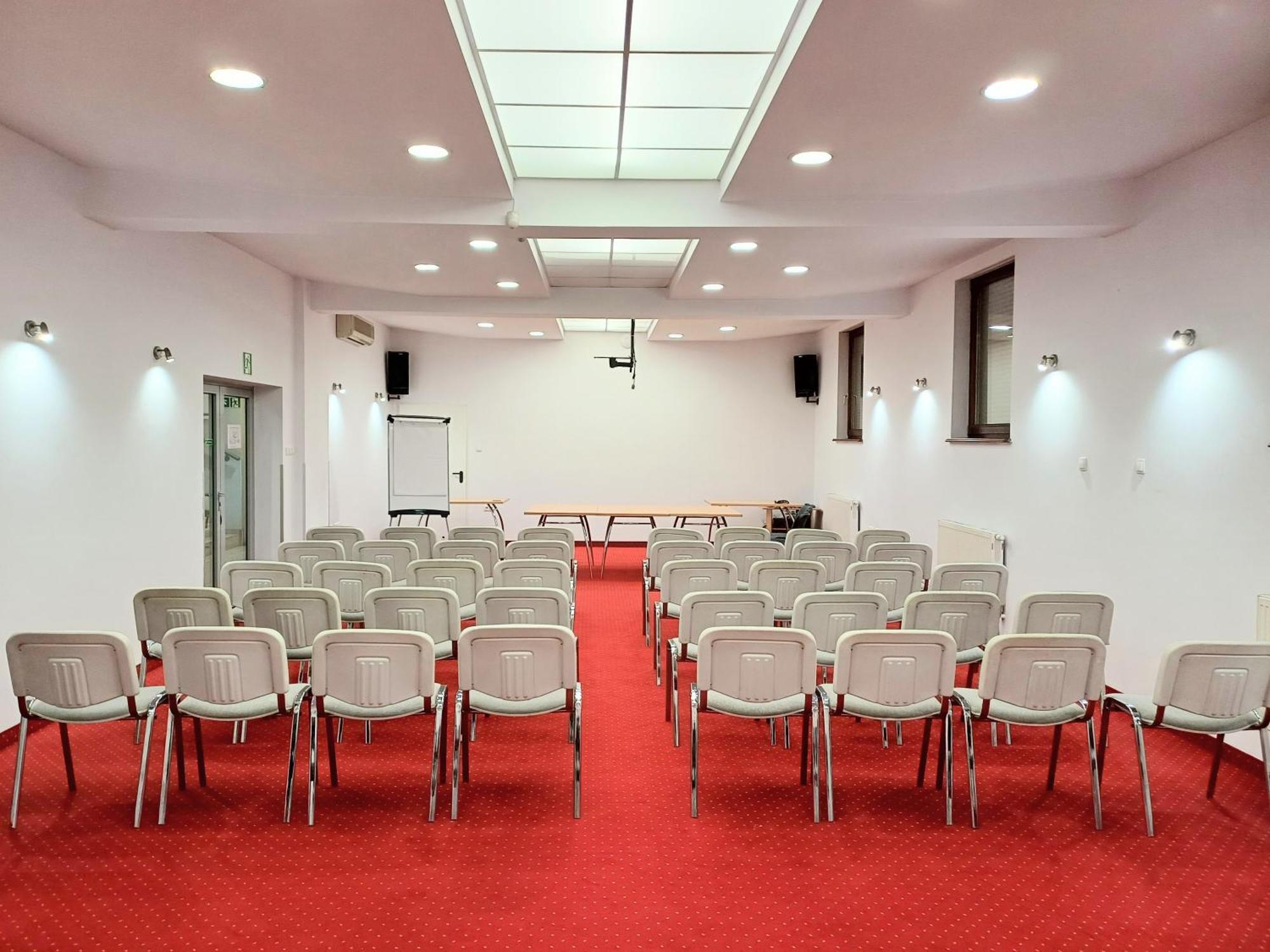 Hotel I Restauracja Borowianka Ostrów Wielkopolski Εξωτερικό φωτογραφία