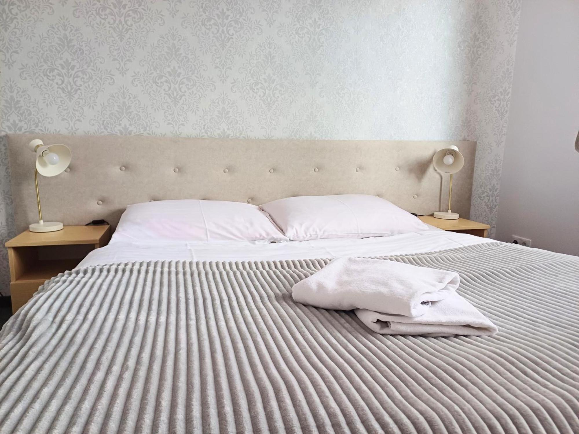 Hotel I Restauracja Borowianka Ostrów Wielkopolski Εξωτερικό φωτογραφία