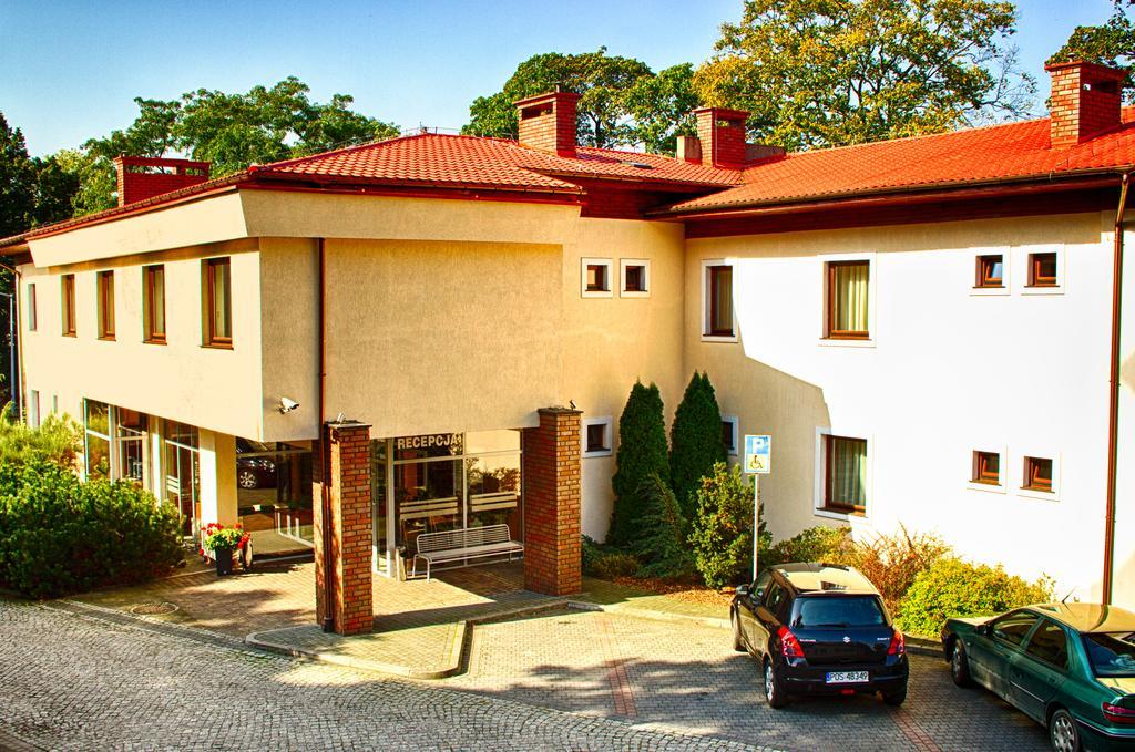 Hotel I Restauracja Borowianka Ostrów Wielkopolski Εξωτερικό φωτογραφία